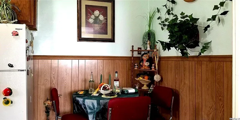 Sold by EZ Sell Realty | media 32