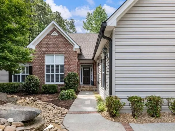 4857 Netherlands Pl, Flowery Branch, GA 30542