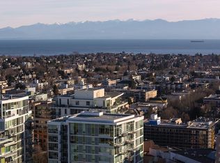 989 Johnson St #1604, Victoria, BC V8V 0E3