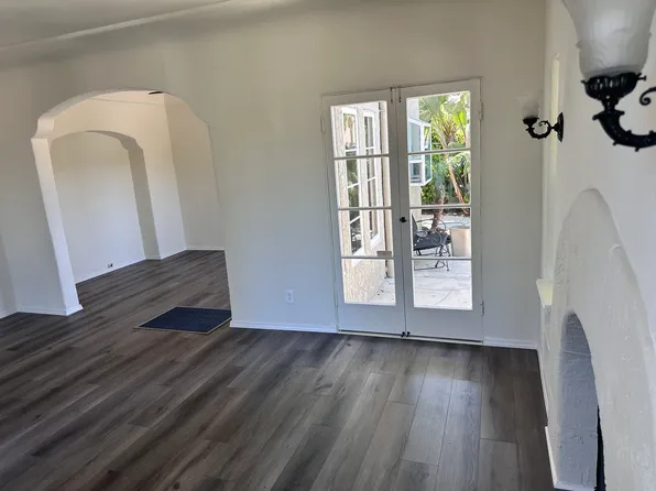 279 Bennett Ave, Long Beach, CA 90803
