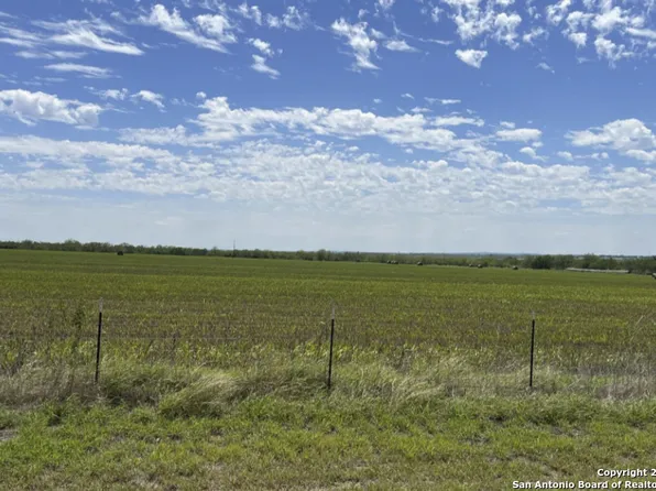 TRACT A Abbott, St Hedwig, TX 78152
