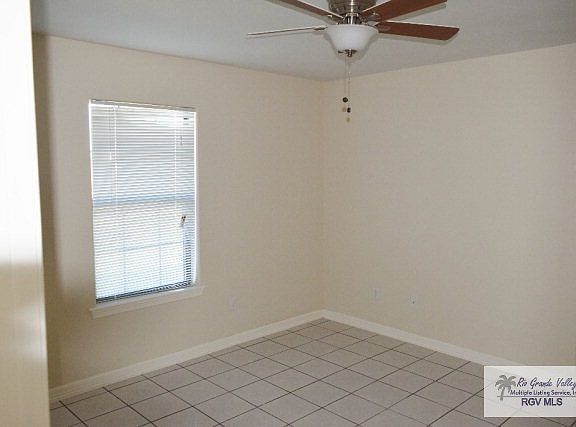 2nd image of 3503 Queensway Dr