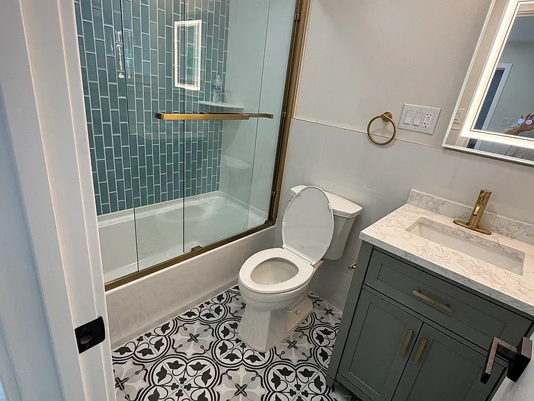 189 Meredith Ave — Photo 5