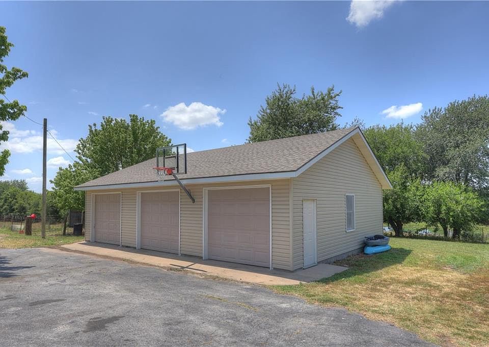 407 E Central Rd, Lamar, MO 64759 MLS 2447597 Zillow
