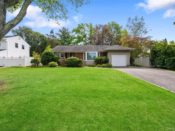 6 Violet Lane, Commack, NY 11725