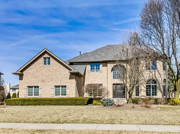 1843 Redwood Ln, Munster, IN 46321