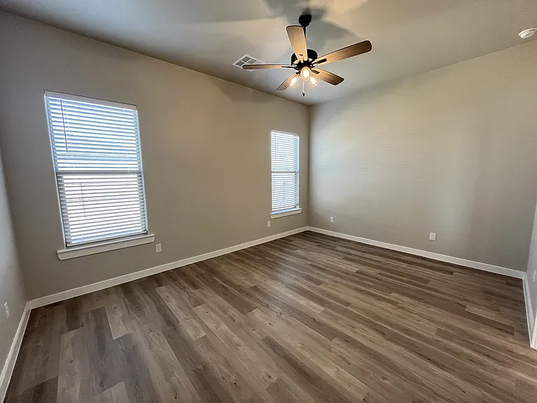 3611 Urbana Pl — Photo 23