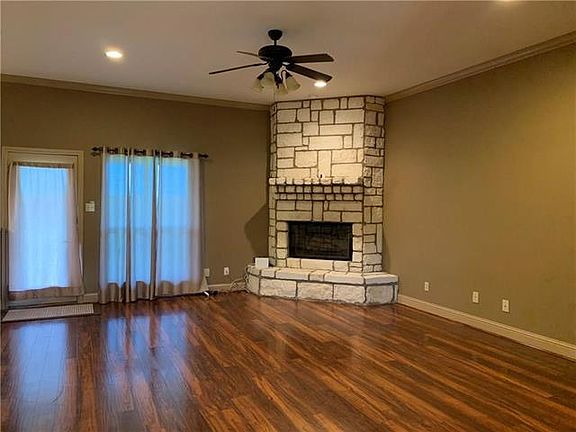 3rd image of 3506 Lakota Ct
