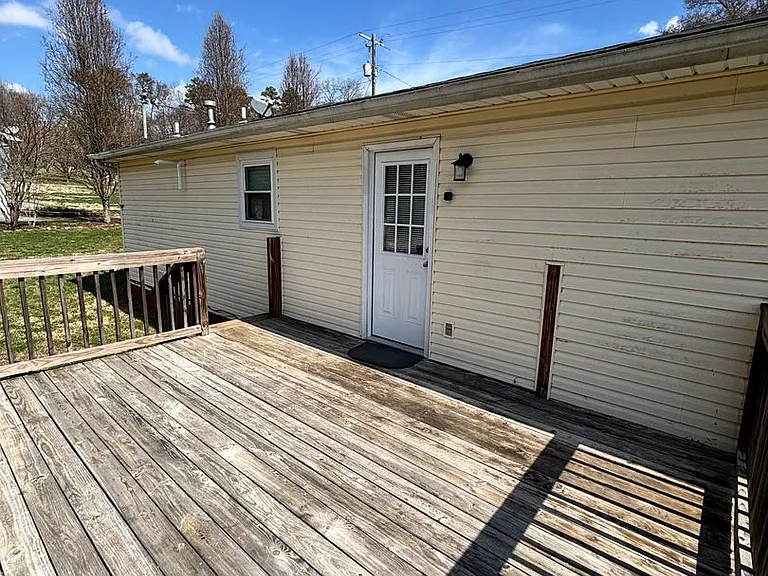 3421 Happy Acres Rd — Photo 31