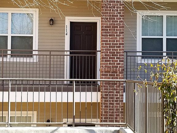 4th image of 2310 Elliott Ave APT 114