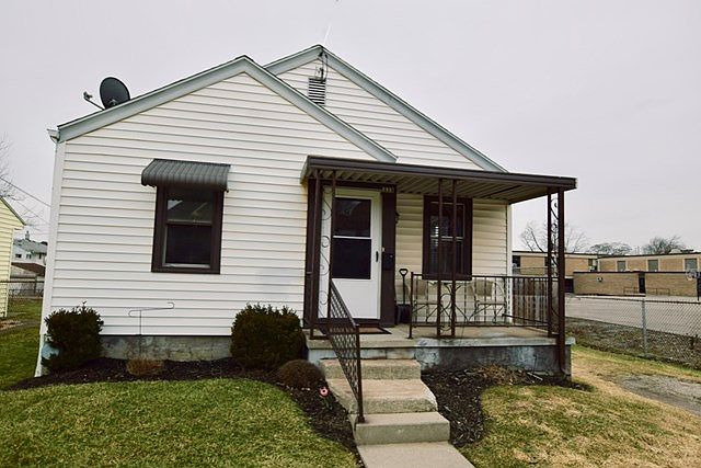 1st image of 535 Oak St