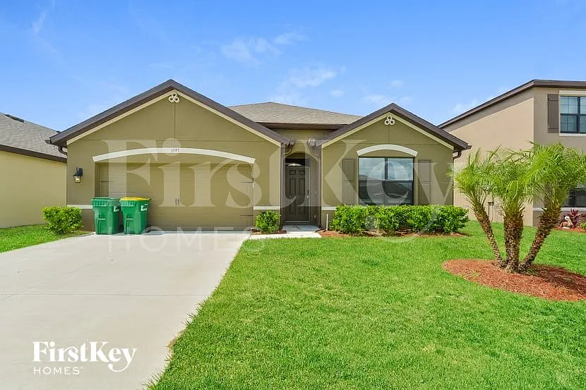 3747 Loggerhead Ln