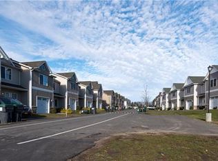 118 Chestnut Ridge Rd, Bloomingburg, NY 12721