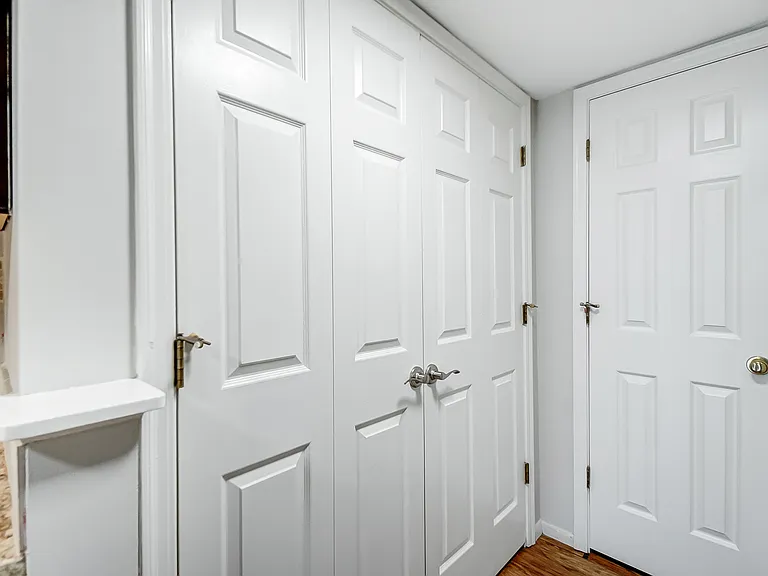 1804 Cliffview Ln — Photo 17