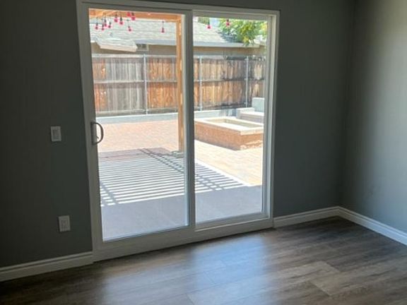 3rd image of 27450 Hibiscus St