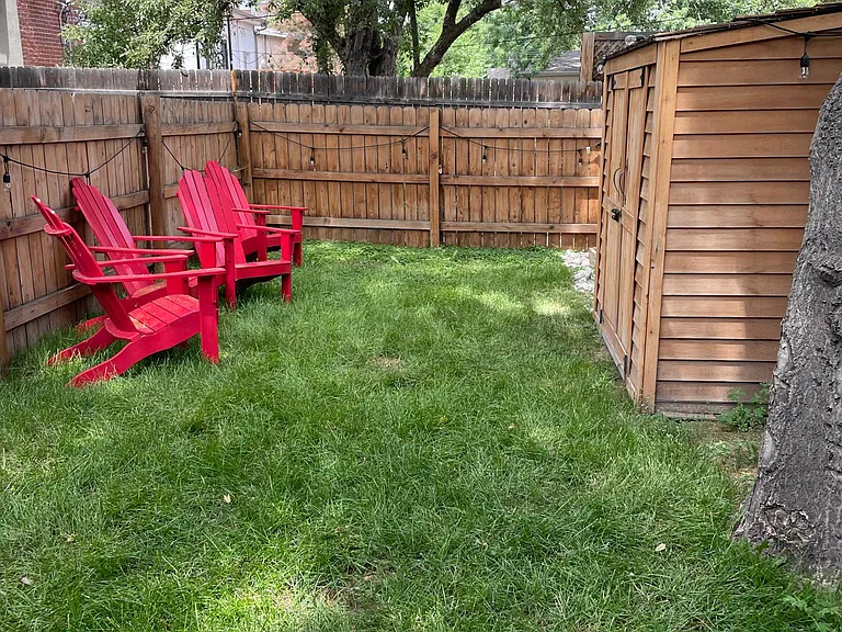 1121 W 36th Ave — Photo 8