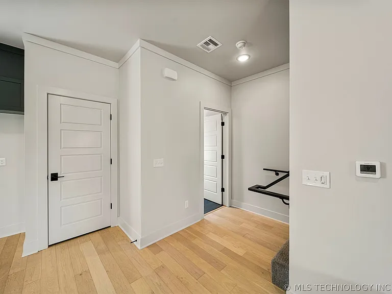 3777 Riverside Dr #3777 — Photo 46