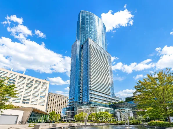 386 Yonge St, Toronto, ON