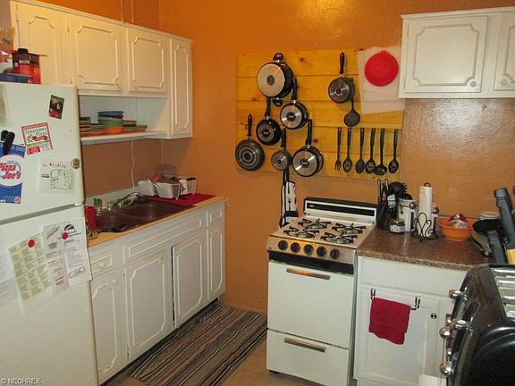 Unit 1 Kitchen