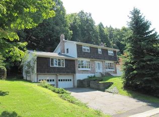 3124 Cortland Dr, Vestal, NY 13850