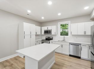 216 E 1st St, London, OH 43140