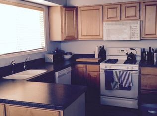 1121 20th St, Hermosa Beach, CA 90254