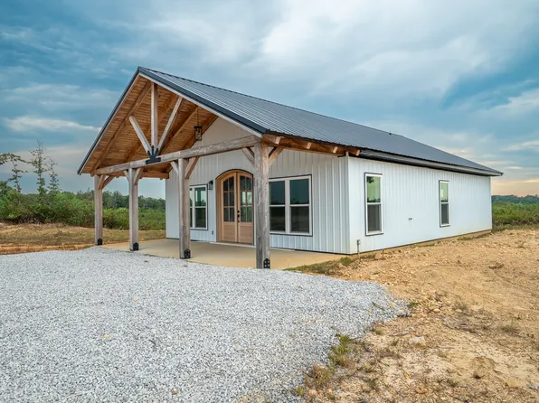 241 Springer Rd, Hohenwald, TN 38462