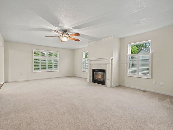 3rd image of 352 Laurel Wood St