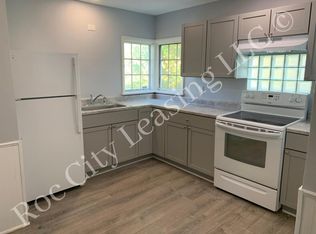 226 Delamaine Dr, Rochester, NY 14621