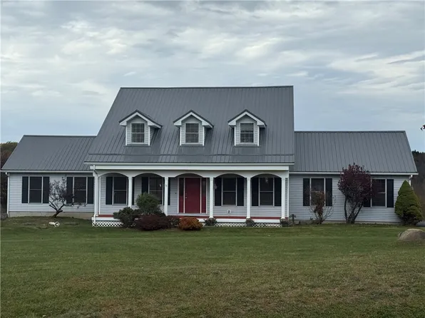 10843 Caton Crst, Corning, NY 14830