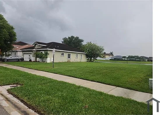 3 bed, 1502 sqft, $3,300 — Photo 2