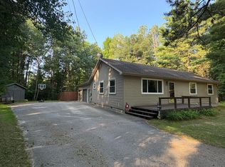 2160 Contour Dr, Roscommon, MI 48653