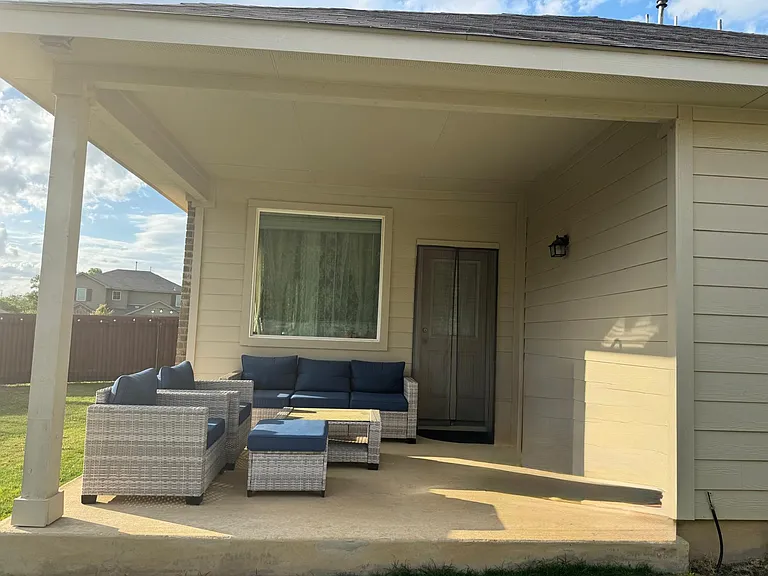 113 Queen Anne Dr — Photo 5