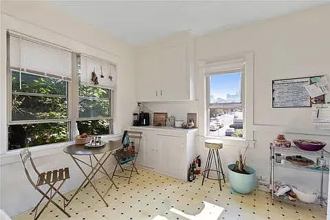 45 University Ave — Photo 4