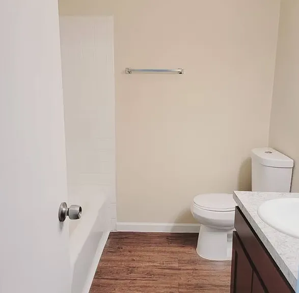 The Pointe Apartments — Photo 15