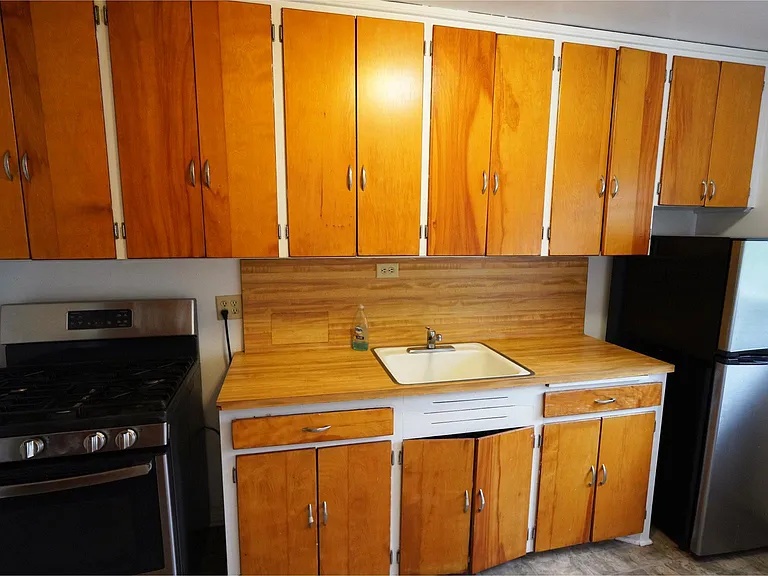 Cleveland/Niles Apartments — Photo 5
