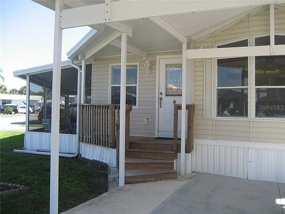 3rd image of 6402 SE 52nd Ln