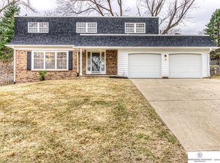 818 S 130th St, Omaha, NE 68154