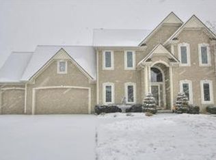 2844 SE Bingham Cir, Lees Summit, MO 64063