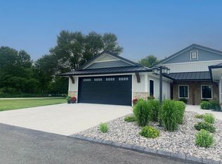 2757 County Rd, Ee Abrams, WI 54101