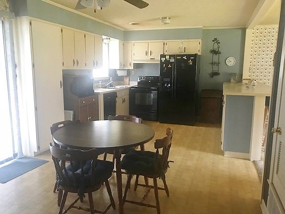 5th image of 2171 Meadowview Dr