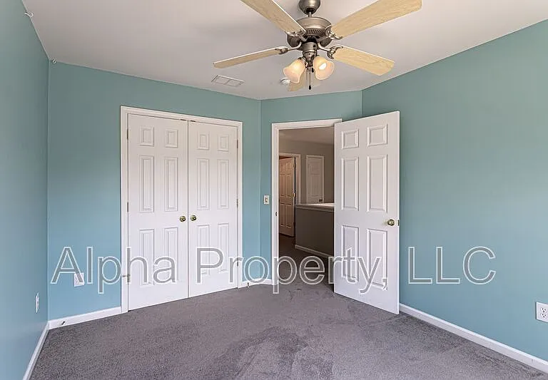 504 Collingsworth Ln — Photo 26