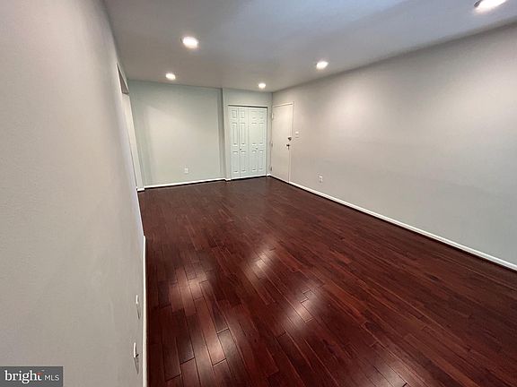 3rd image of 3314 Woodburn Village Dr APT 31