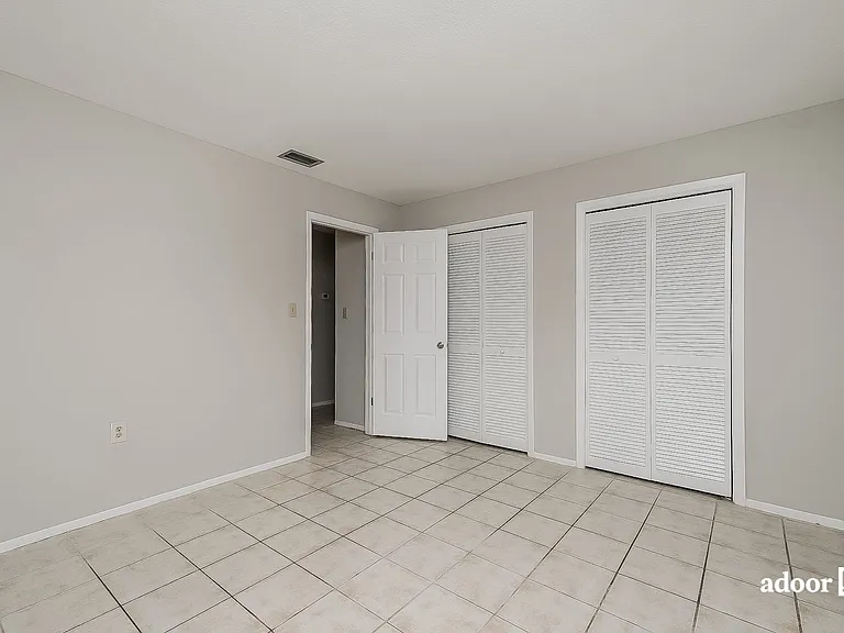 9302 Barrington Ln — Photo 11