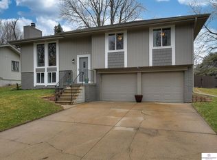 2124 N 129th St, Omaha, NE 68164