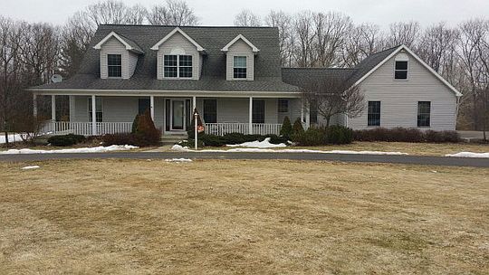 1st image of 20 Meadow Ln
