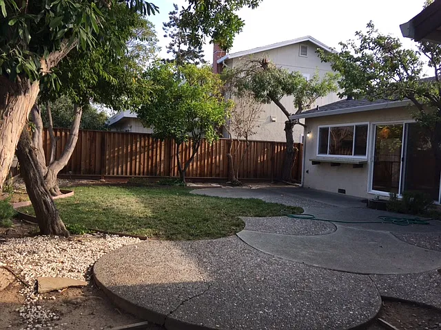 1616 Finch Way — Photo 12