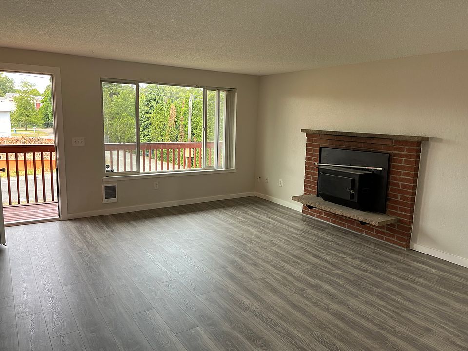 1st image of 10314 29th St E