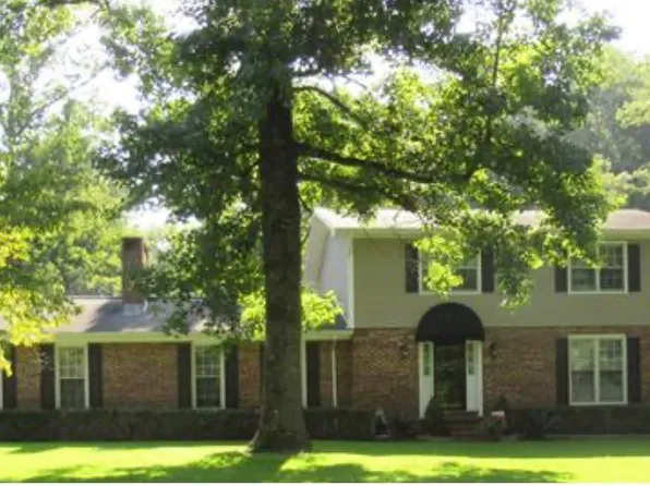 841 Brookhaven Rd, Anniston, AL 36207