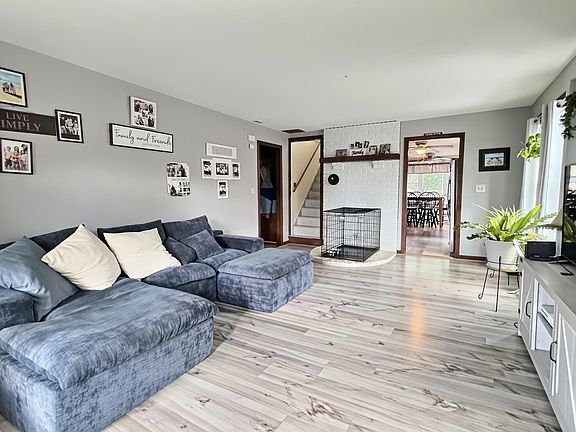 3rd image of 340 Pleasant Street